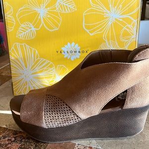 Brand new never worn yellowbox shoes